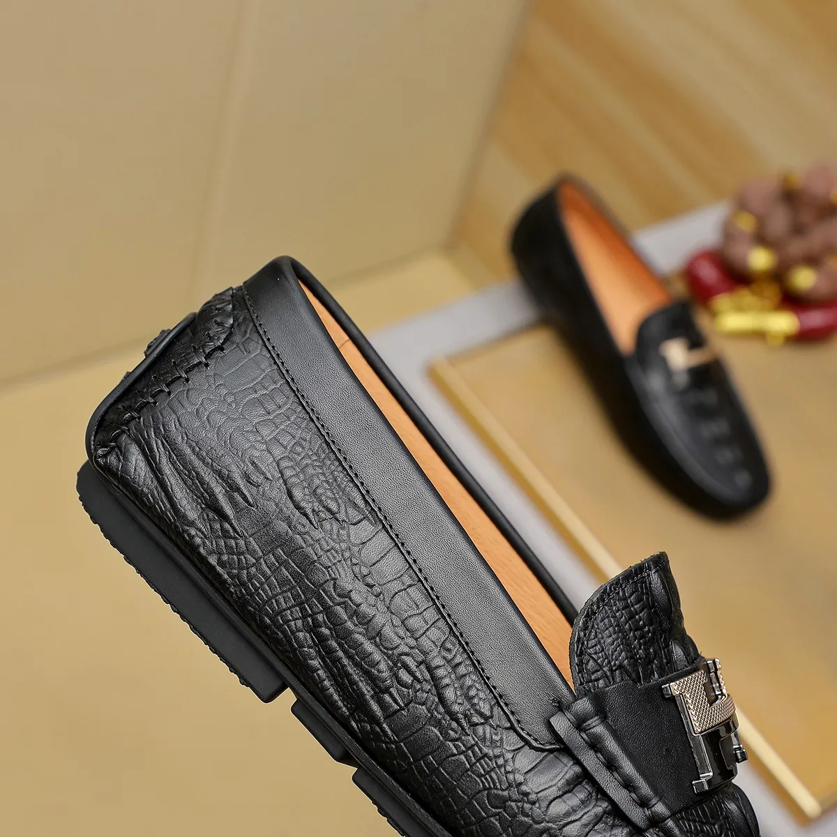Men's shoes 💰360 🕷🕷【HERMES】The same style as Hermès counters🇨🇳Classic slip-on shoes 1:1 mold opening💯Original quality🍓Using imported first-layer cowhide🍅Pigskin lining🌶🌶Super high-end men's leather shoes🇨🇳Solid and stable Very special🍇 Color, optional! Code number 38-45……